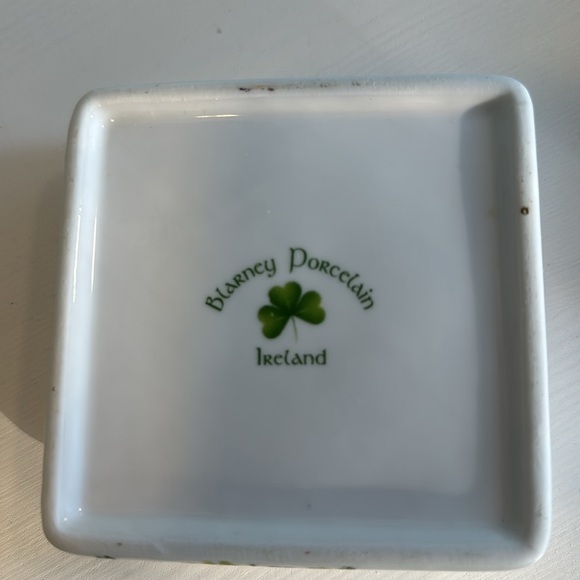 Shamrock Lucky Charms Vintage Trinket Box Blarney Porcelain Made in Ireland - Picture 4 of 8